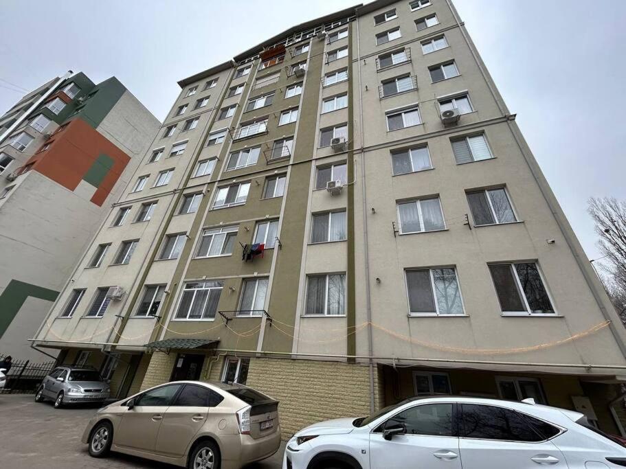 Apartamento Rich Bunny Chisináu Exterior foto